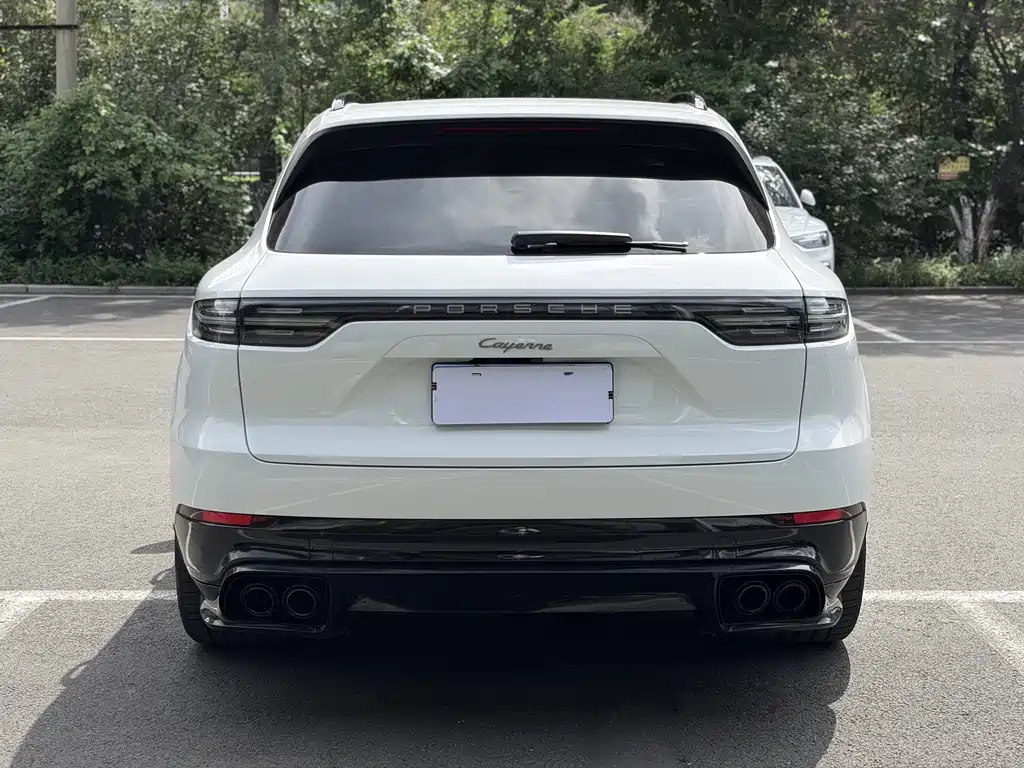 Porsche Cayenne — миниатюра 4