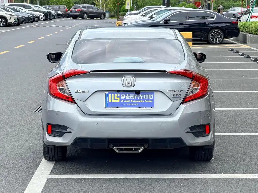 Honda Civic 2019 220TURBO CVT V