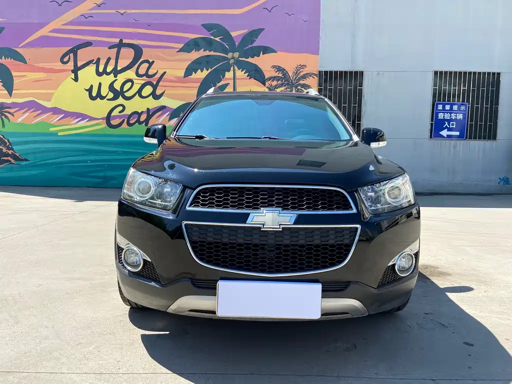 Chevrolet Captiva 2013 2.4L 7 мест