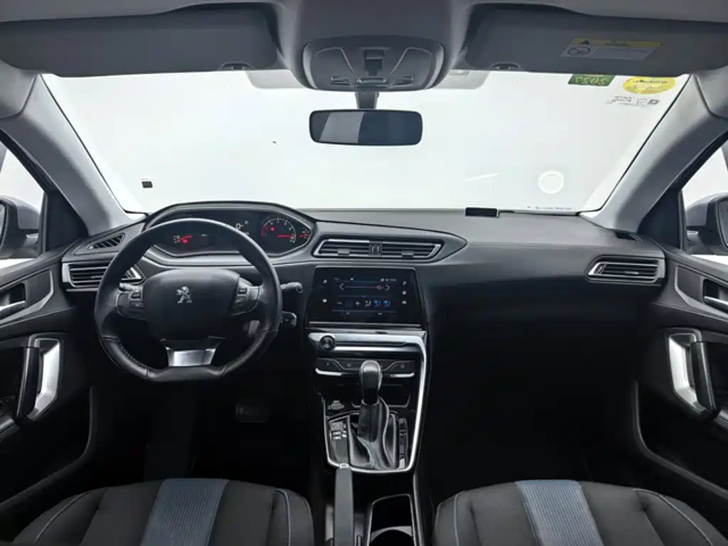 Peugeot 308 — миниатюра 4