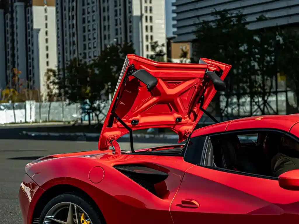 Ferrari F8 — миниатюра 5