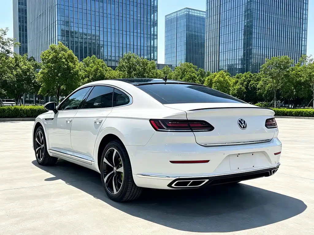Volkswagen CC — миниатюра 3
