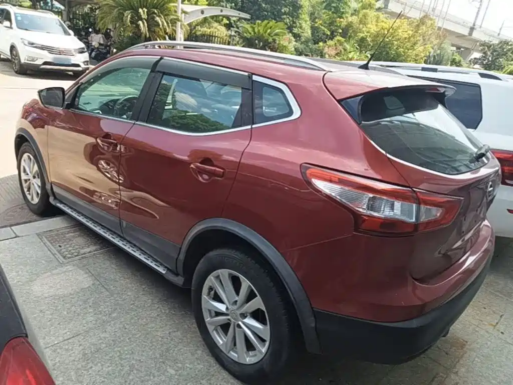Nissan Qashqai — миниатюра 5