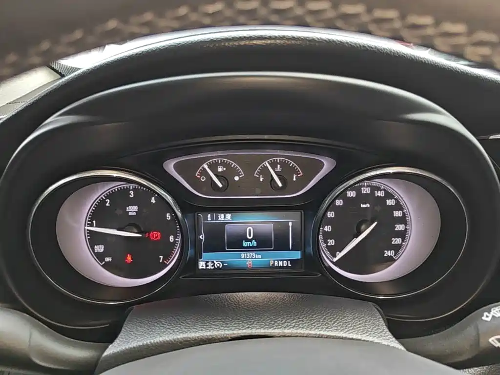 Buick Envision Plus — миниатюра 12