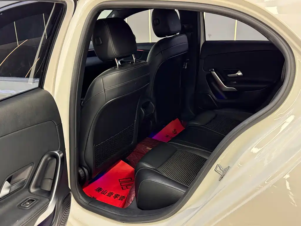 Mercedes-Benz A-Class (Import) — миниатюра 14