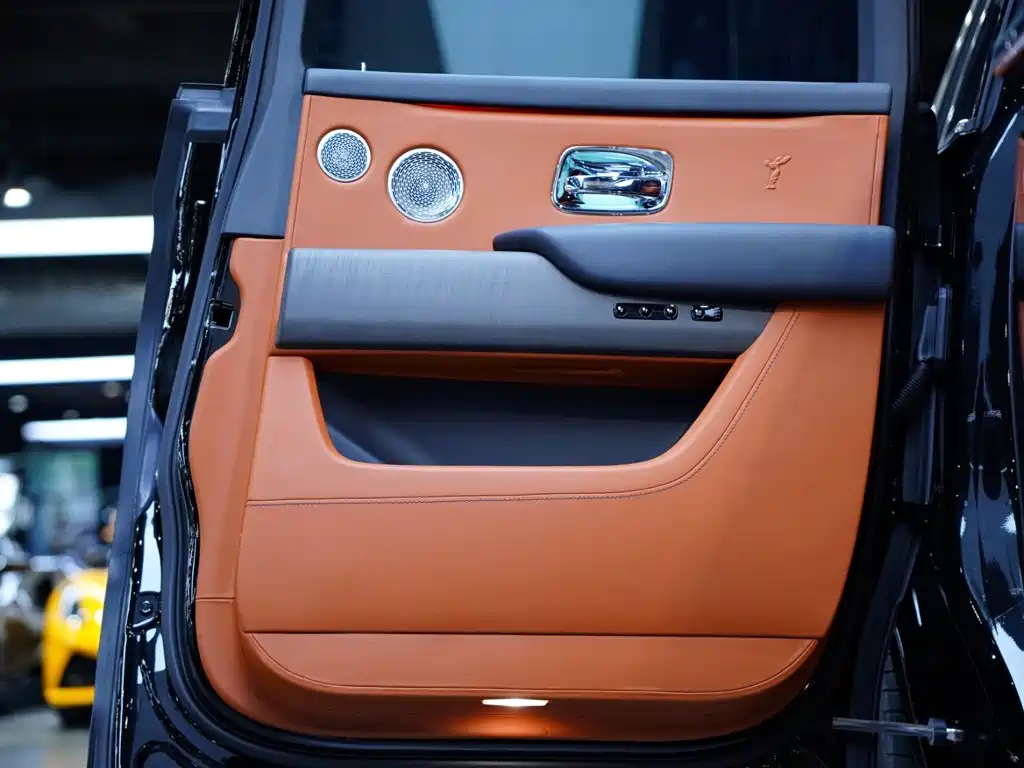 Rolls-Royce Cullinan — миниатюра 55