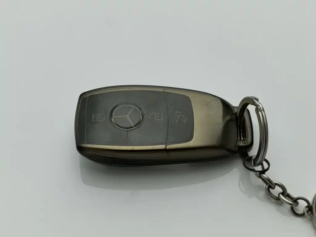 Mercedes-Benz GLB — миниатюра 19