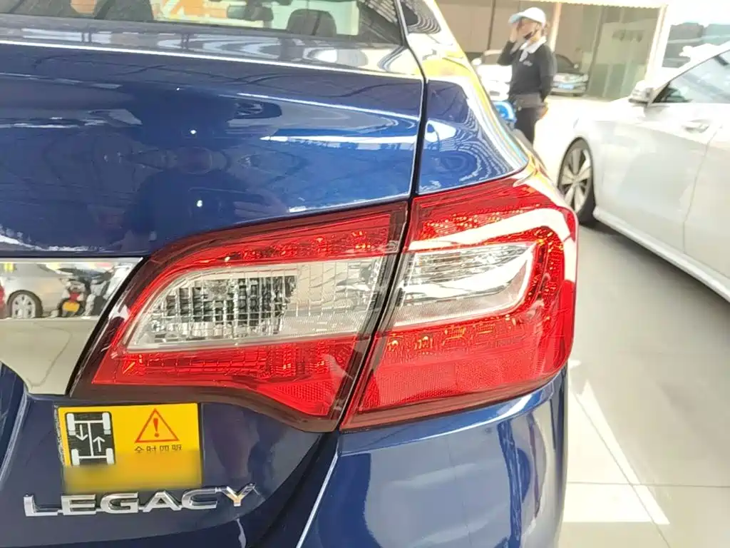 Subaru Legacy — миниатюра 8