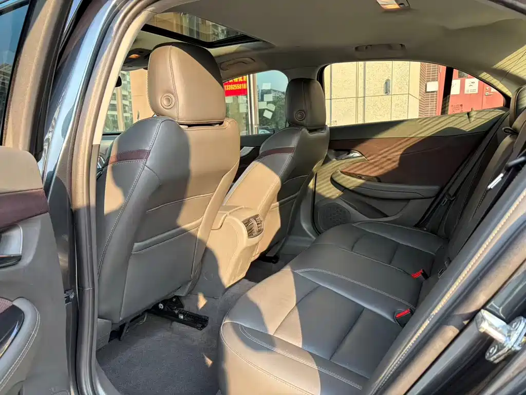 Chevrolet Malibu — миниатюра 6