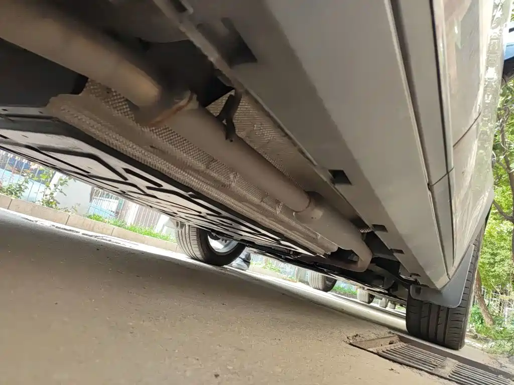 BYD Tang New Energy — миниатюра 17