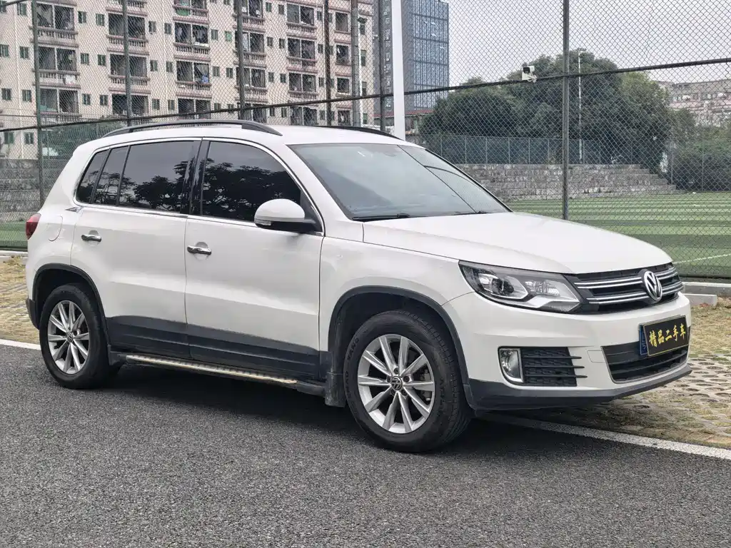 Volkswagen Tiguan 2015 1.8TSI AT Comfort