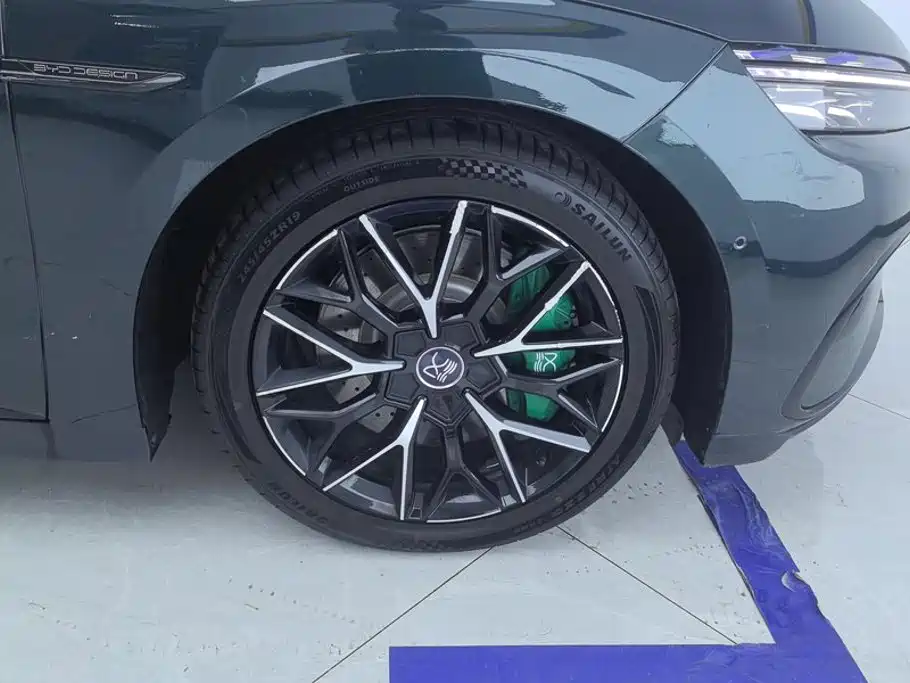 BYD Han — миниатюра 6