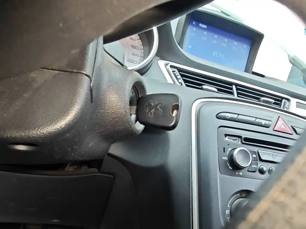 Peugeot 308 — миниатюра 9