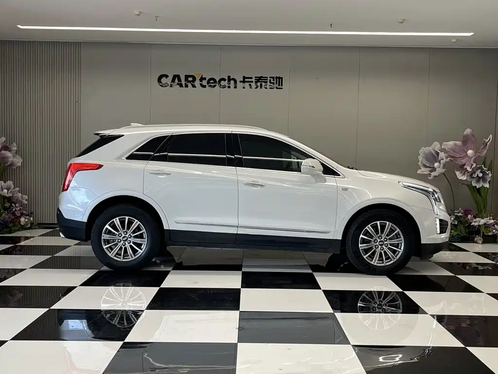 Cadillac XT5 — миниатюра 4