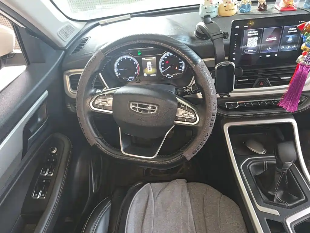 Geely Vision X6 — миниатюра 15