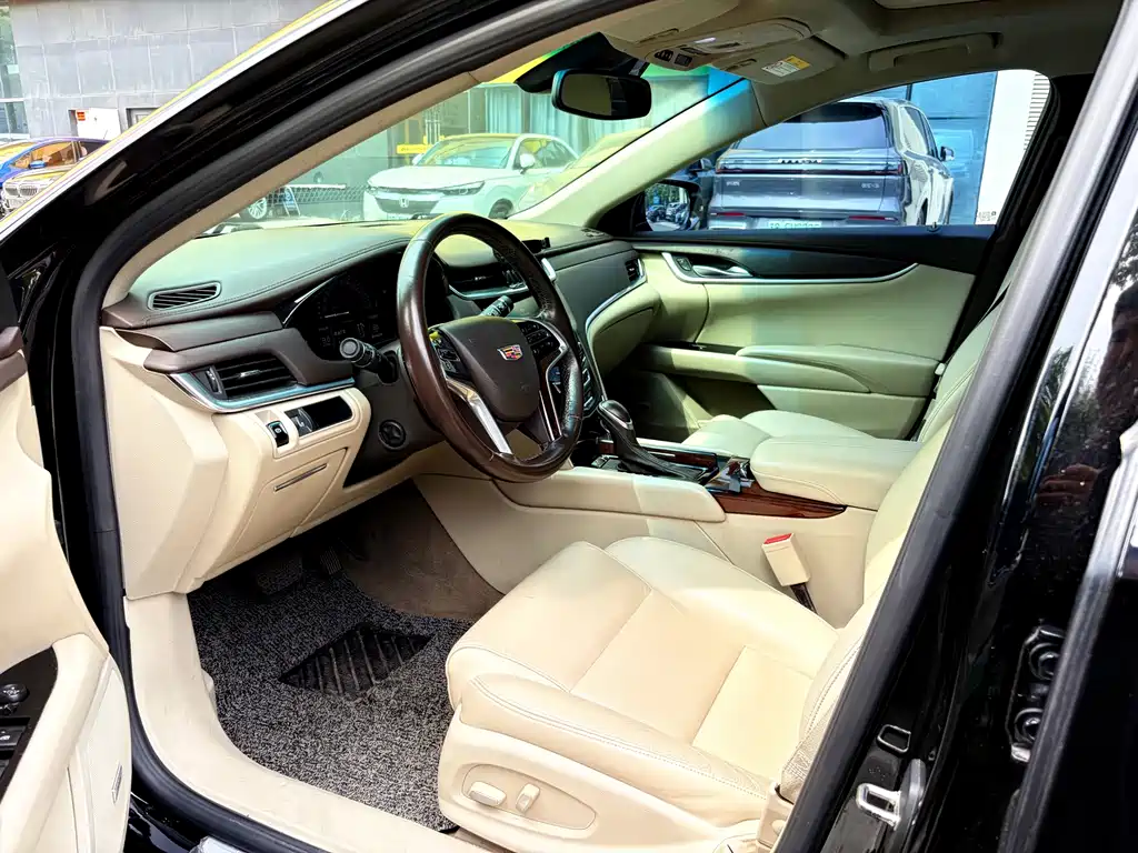 Cadillac XTS — миниатюра 5