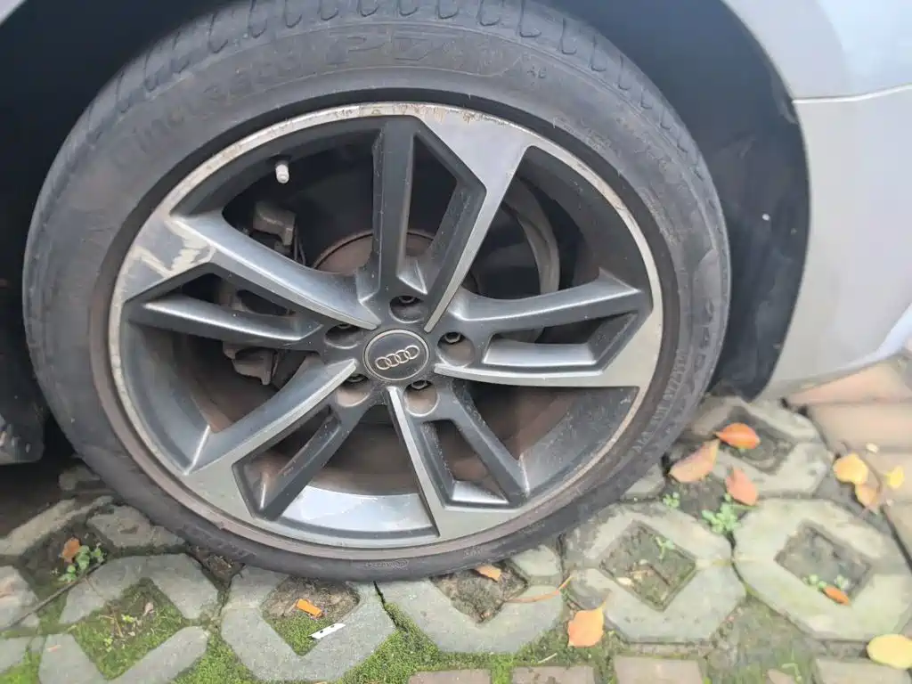 Audi A4L — миниатюра 8