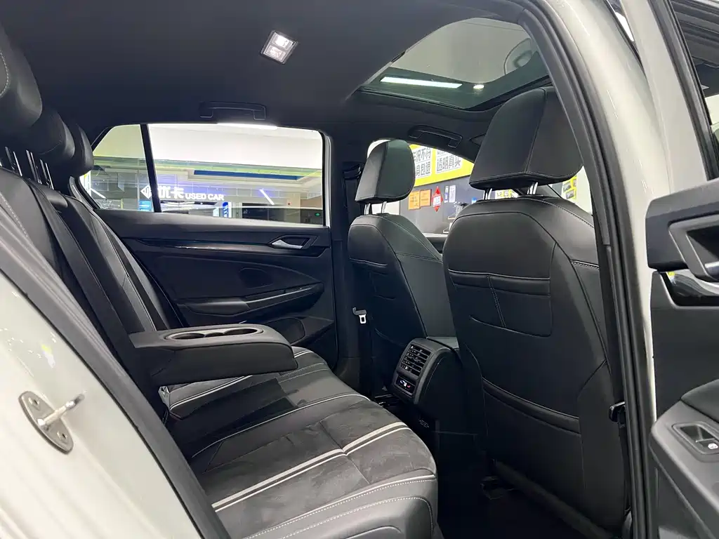 Volkswagen Golf — миниатюра 17