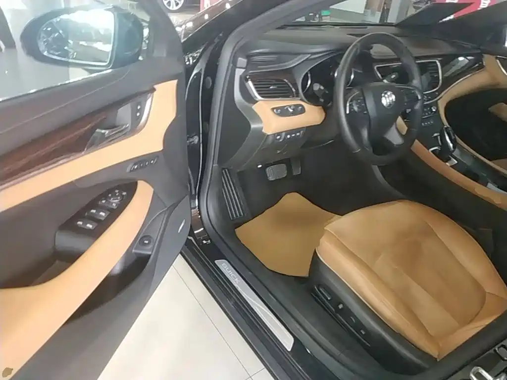 Buick LaCrosse — миниатюра 16