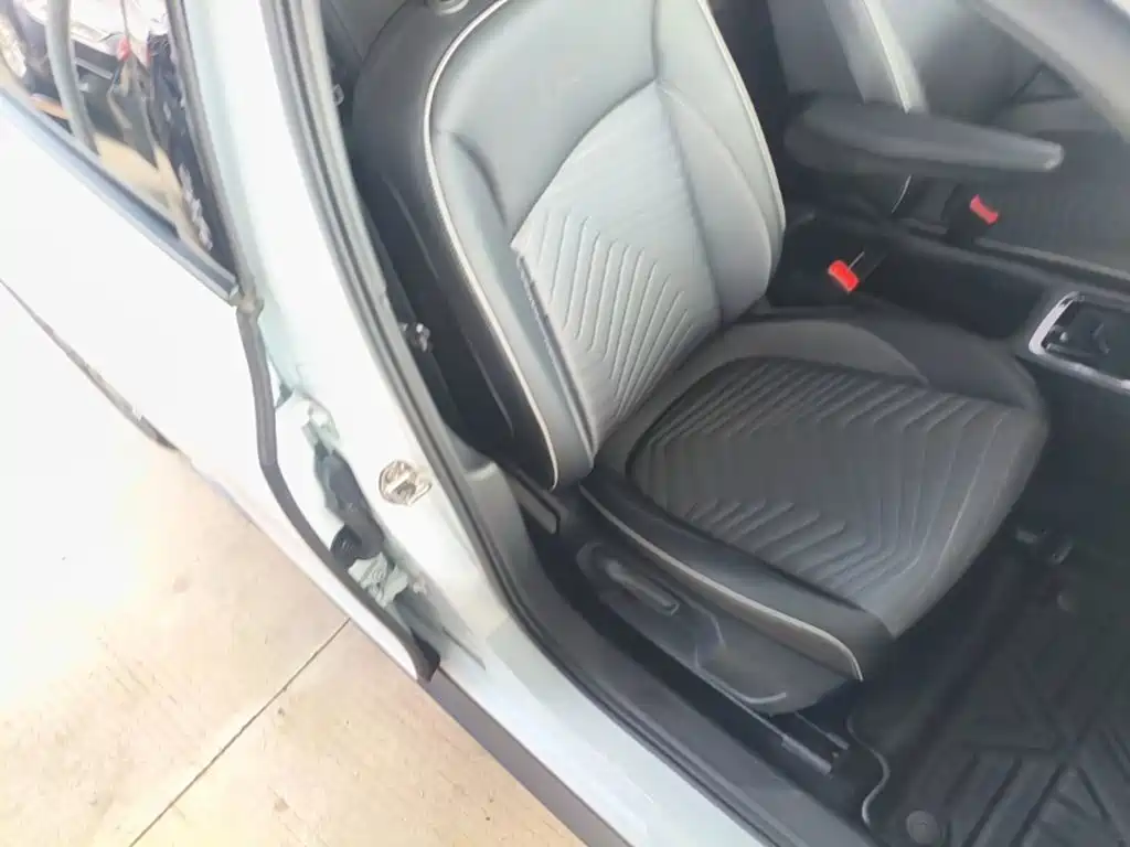 Volkswagen ID.3 — миниатюра 25