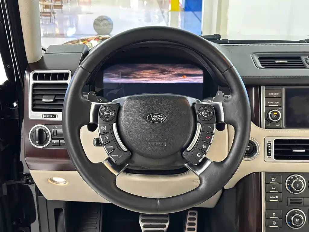 Land Rover Range Rover — миниатюра 17
