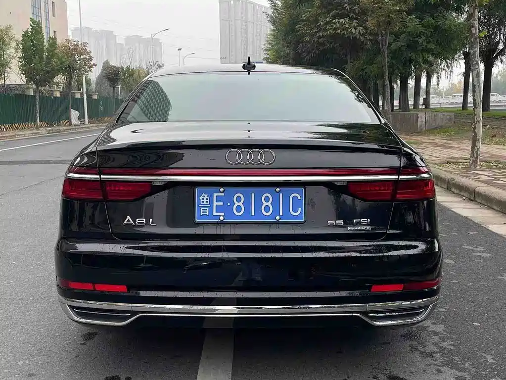 Audi A8 — миниатюра 8