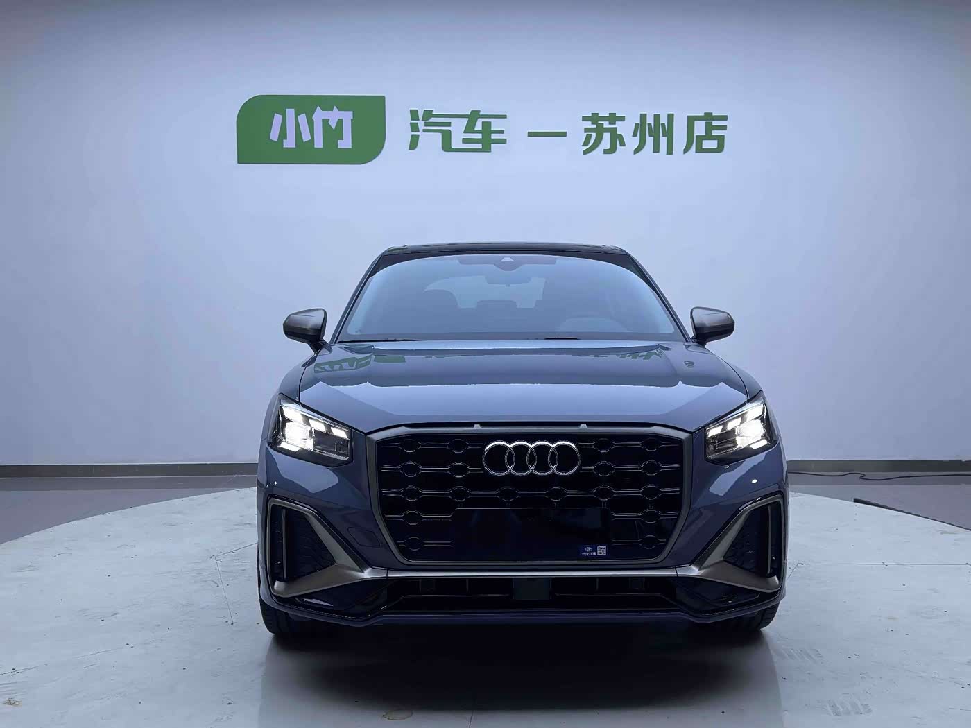 Audi Q2L 1.4 л 2022 г. Серебристо-серый, пробег 22000 км
