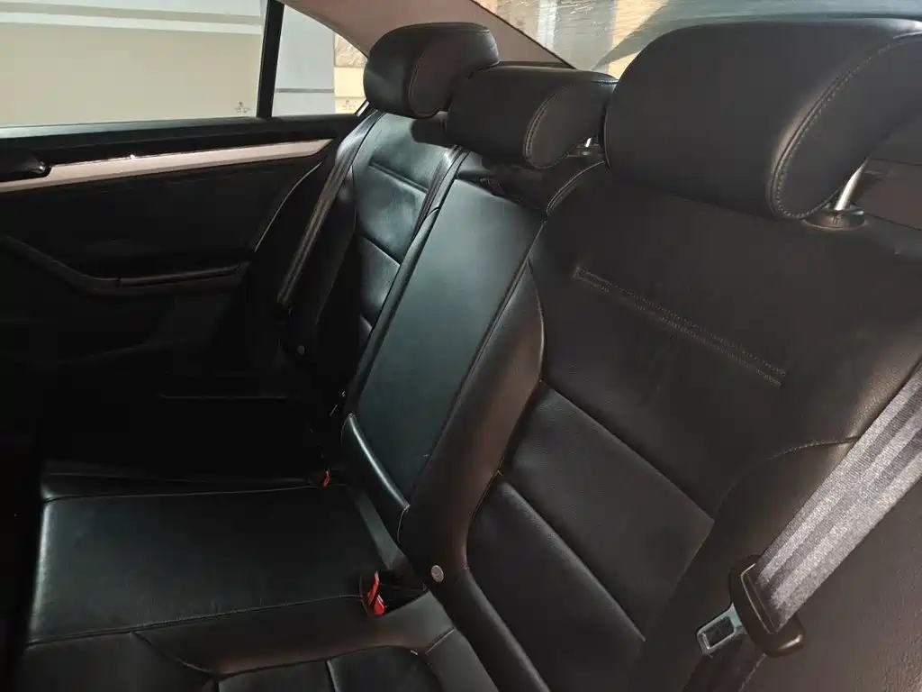 Volkswagen Sagitar — миниатюра 15