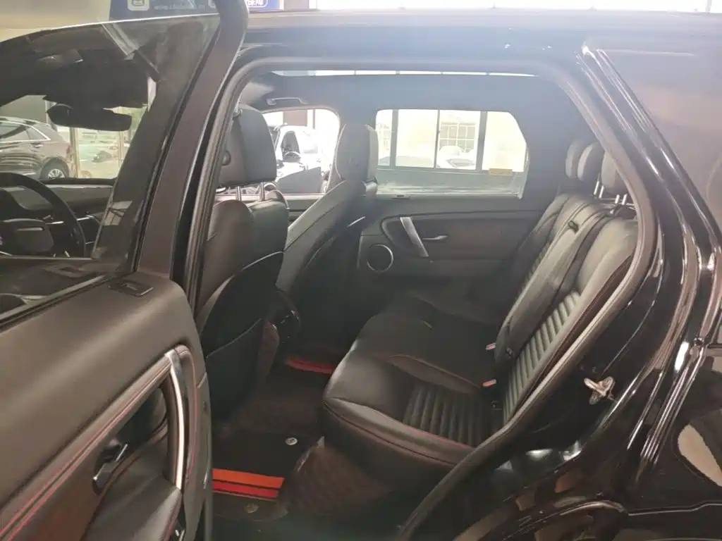 Land Rover Discovery Sport — миниатюра 13