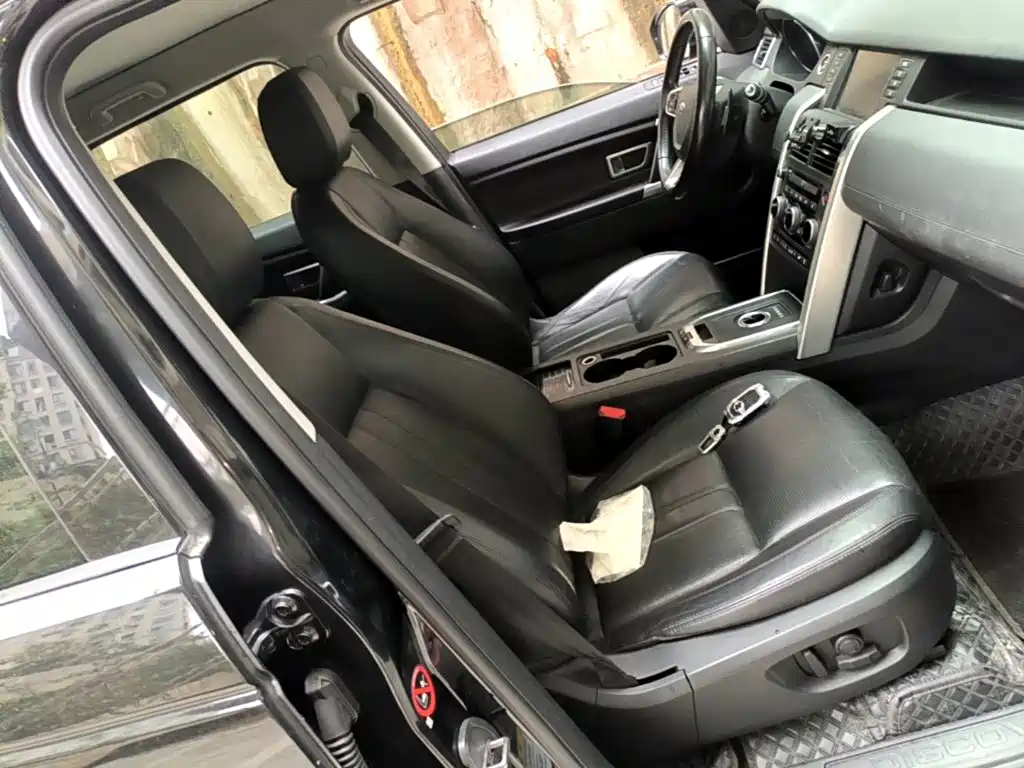 Land Rover Discovery Sport — миниатюра 25