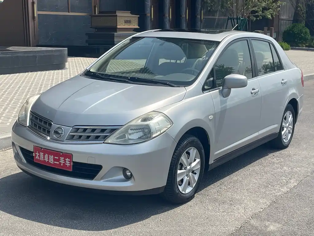 Nissan Tiida 2009