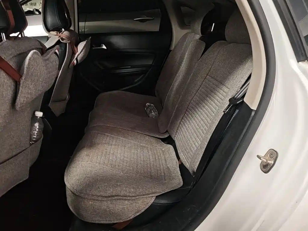 Peugeot 308 — миниатюра 17