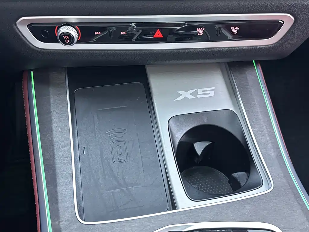 BMW X5 — миниатюра 13