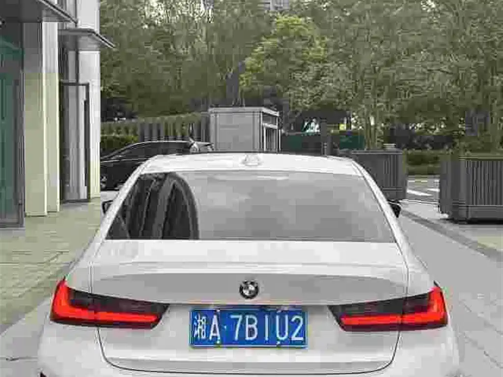 BMW 3 Series — миниатюра 4