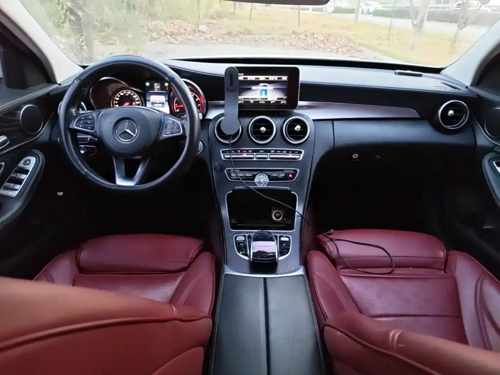 Mercedes-Benz C-Class — миниатюра 10