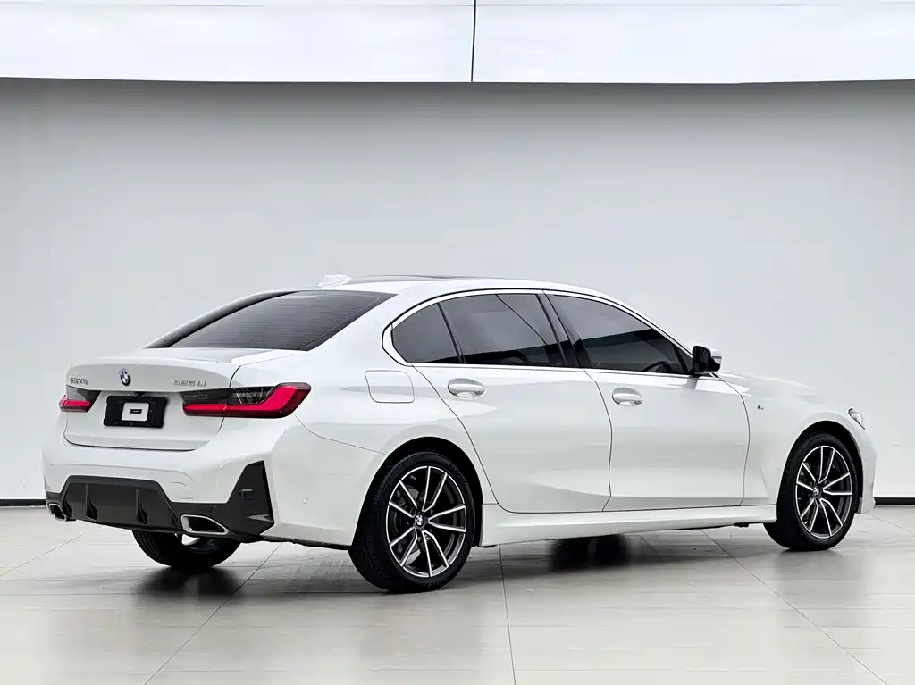 BMW 3 Series — миниатюра 4