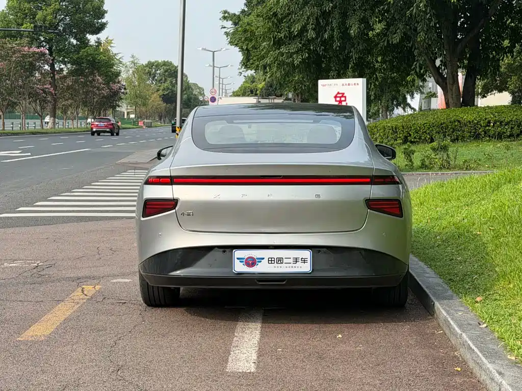 XPeng P7 — миниатюра 5