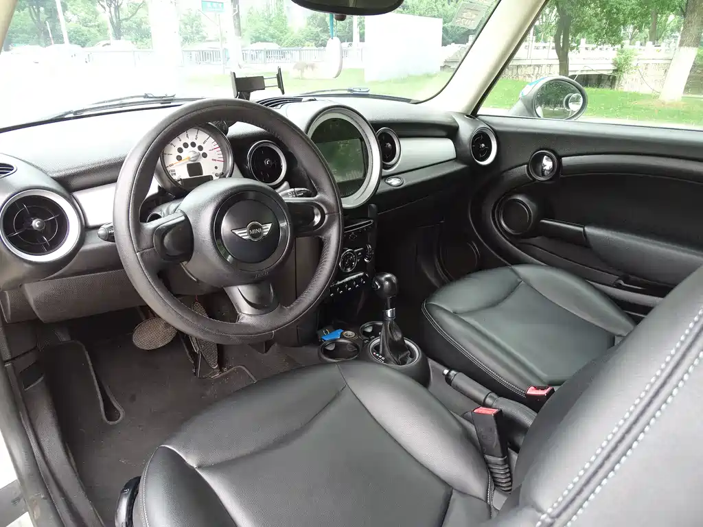 MINI Mini Clubman — миниатюра 23