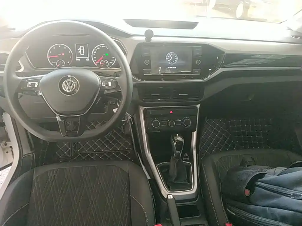 Volkswagen T-Cross — миниатюра 10