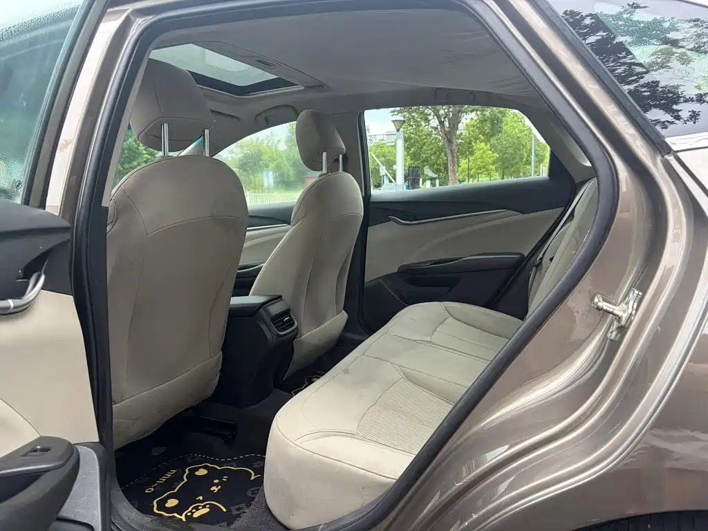 Buick Excelle — миниатюра 9