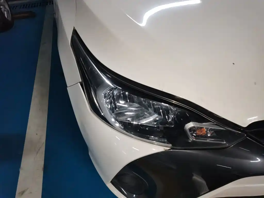 Toyota Yaris L — миниатюра 7