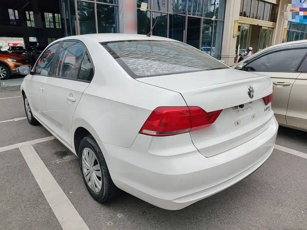 Volkswagen Santana — миниатюра 5