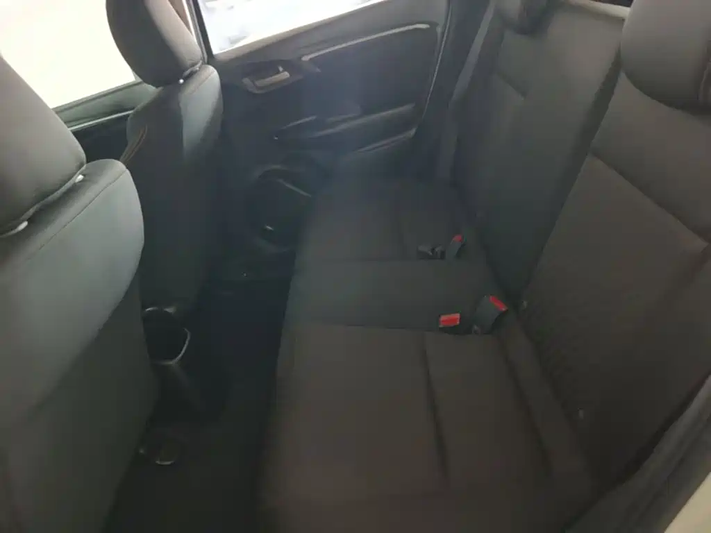 Honda Fit — миниатюра 17