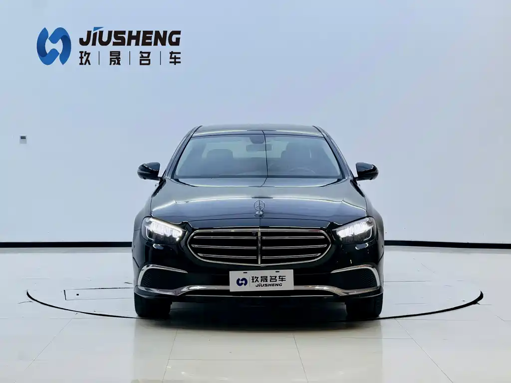 Mercedes-Benz E-Class — миниатюра 2