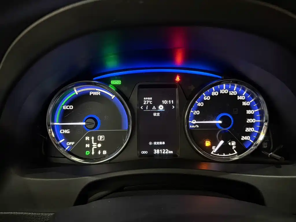 Toyota Corolla Hybrid — миниатюра 5