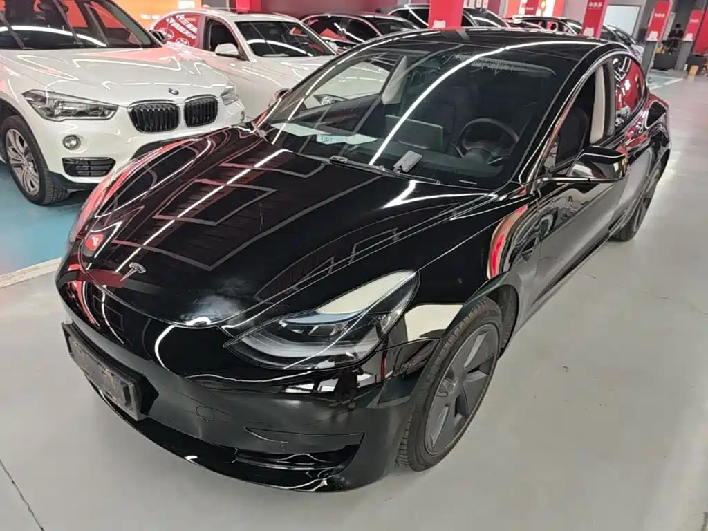 Tesla Model 3 — миниатюра 2