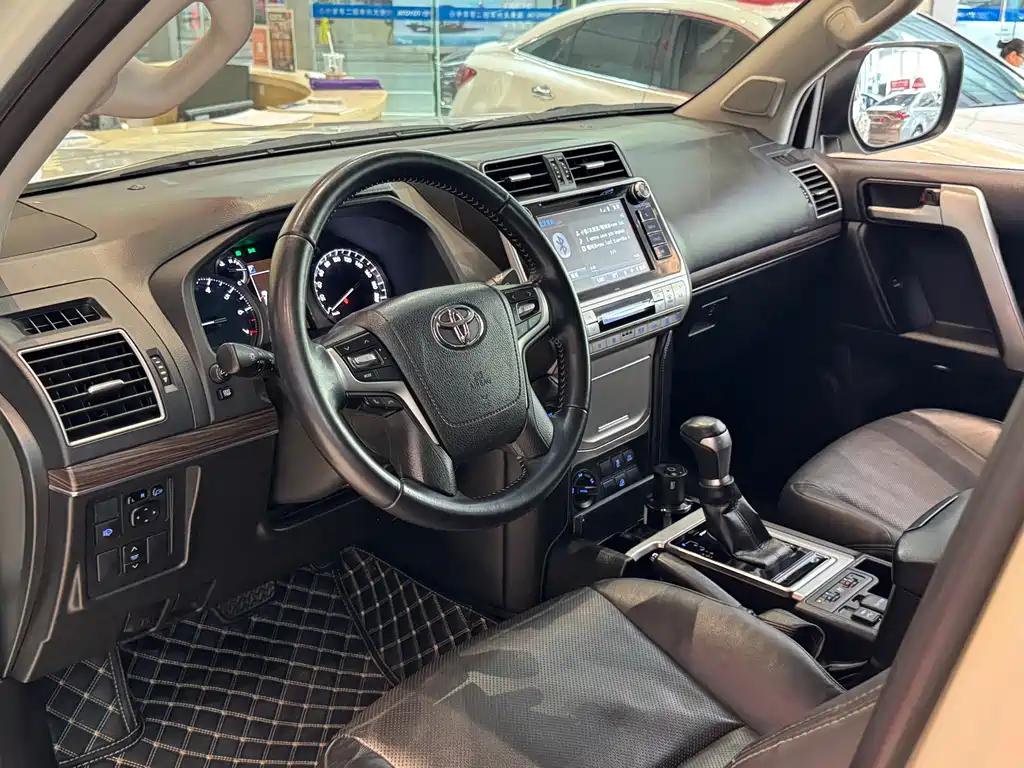 Toyota Land Cruiser Prado 2018 3.5L AT TX-L
