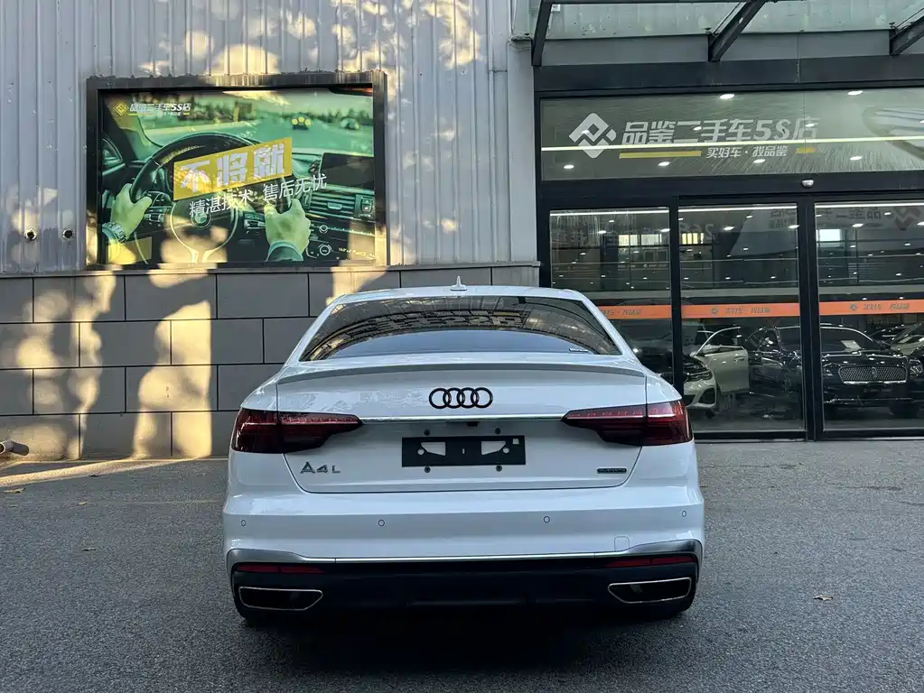 Audi A4L — миниатюра 4