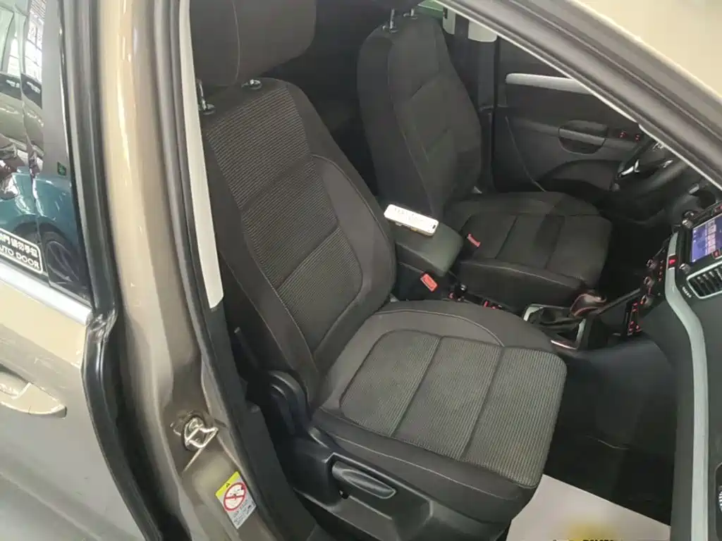 Volkswagen Sharan — миниатюра 25