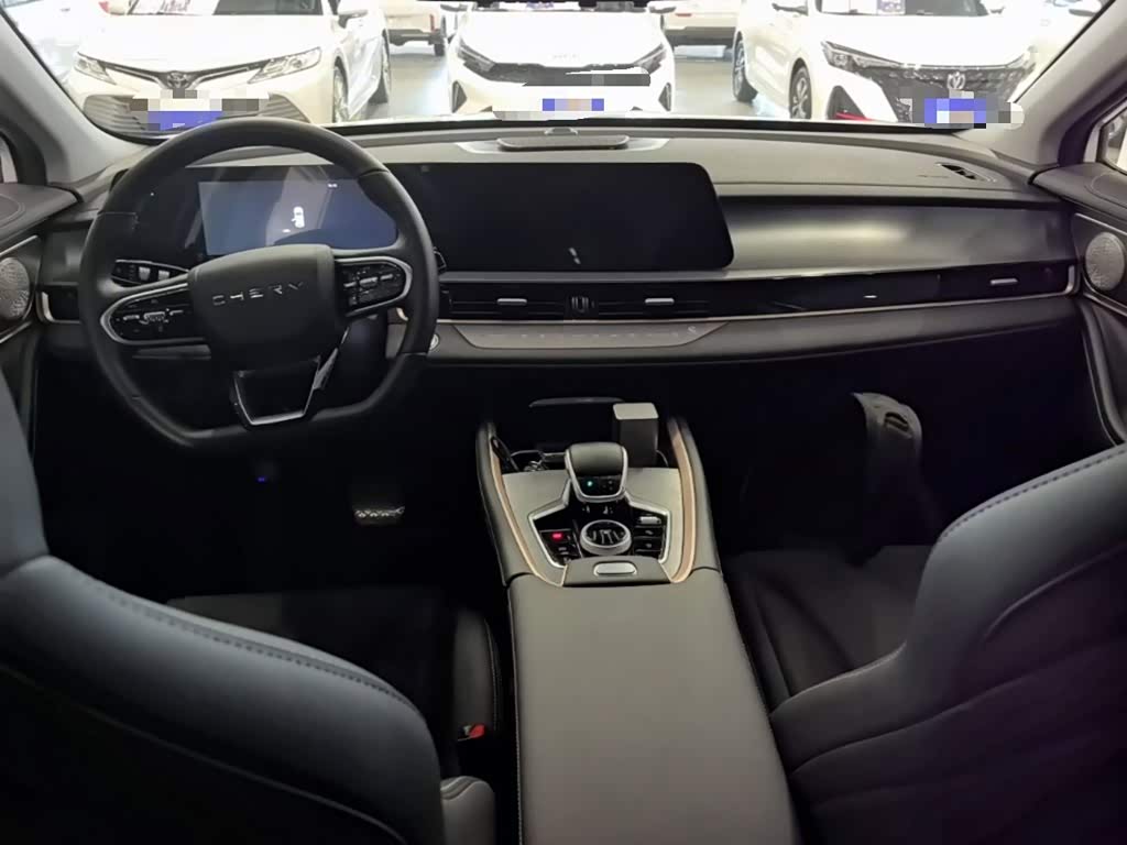 CHERY Tiggo 5x 1.5 л 2025 г. Белый, пробег 14400 км